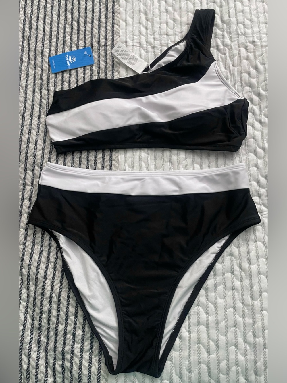 Cupshe Black & White One-Shoulder High-Waist Bikini Set - NWT - M